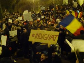 Proteste în Galati. Gălătenii au iesit în stradă în semn de protest fată de măsurile penale luate de Guvernul Grindeanu Proteste în Galati. Gălătenii au iesit în stradă în semn de protest fată de măsurile penale luate de Guvernul Grindeanu