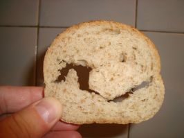 După găurile de miliarde date statului, Petrică Herăscu implementează cu succes gaura de covrig în pîine