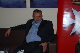 Iulian Moisescu - care cică e mare filantrop