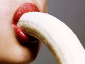  O banană pentru niște buze calde