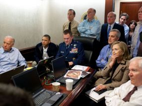 Obama a cerut să fie pozat în timp ce asista la execuția presupusului Osama