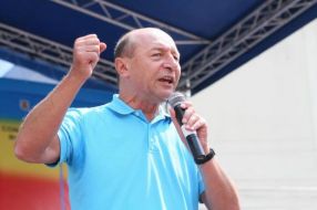  Băsescu, sperietoarea politică nr. 1