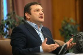 Deputatul Bogdan Liviu Ciucă manifestîndu-se în exercițiul funcțiunii