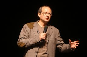 Dan Puric, un scriitor cu creierii prăjiți