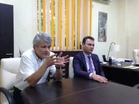 Prorectorul Adrian Lungu și Ștefan Baltă (secretar general al comisiei de admitere)
