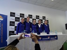 Echipa feminină de tenis de cîmp a României pentru meciul cu Spania, din Fed Cup