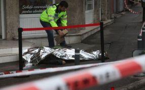 Gălățeanul prins de nevastă cu amanta într-o cameră de hotel din București a murit după ce a căzut de la etajul 5