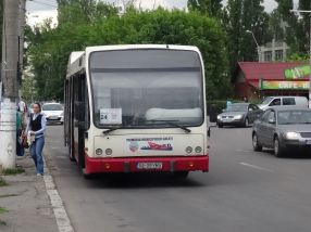 Transurb Galați a rămas singur pe trasee după eliminarea microbuzelor maxi taxi