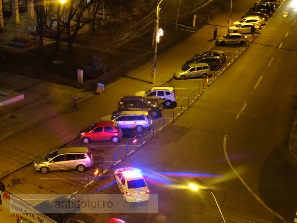 Parcarea publică de la Romarta, blocată cu Poliția pentru a face loc șmecherilor PSD Galați (foto)