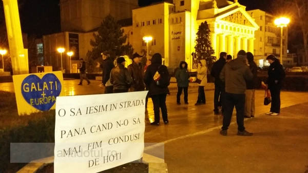 Protestatarii din Galați au ieșit cu bine din iarnă: urmează o primăvară lungă