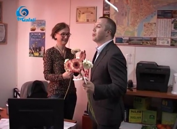 Jenant: Pucheanu a luat TV Galați cu el ca să îl filmeze cînd dă mărțișoare (video)