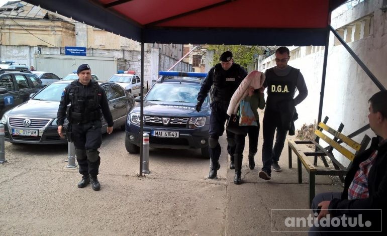 Nu este banc ci dosar penal: 280 de moldoveni locuiesc într-o casă cu 3 camere din orașul Galați