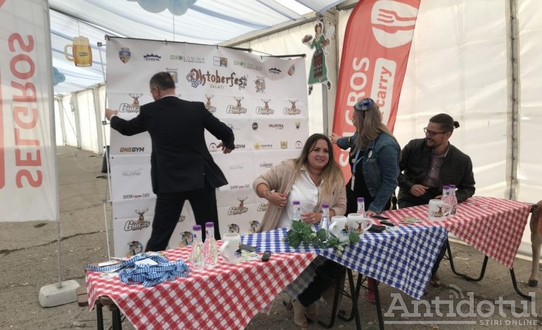 VIDEO! Stafia lu Martens le-a dat cu panoul în cap organizatorilor de la Oktoberfest. La propriu!