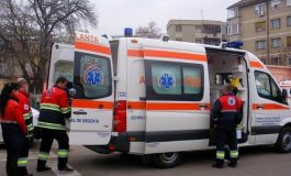 Un șofer de ambulanță, care consumase alcool, a lovit o mașină condusă de o femeie gravidă