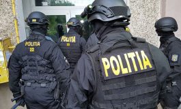 Traficanții de droguri, treziți cu noaptea în cap. O amplă operațiune antidrog se desfășoară în România