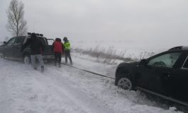VIDEO/Iarna pe uliță: zăpada și viscolul au dat peste cap activitățile în județul Galați