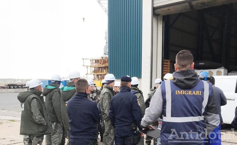La Galaţi, ca în Germania: 38 de muncitori din Ucraina, descoperiţi fără forme legale pe un şantier naval din oraş