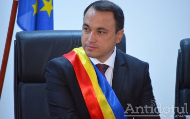 De la “laboratoarele morții” la religia președintelui. Primarul Focșaniului explică de ce nu avem ministru la dezvoltare!