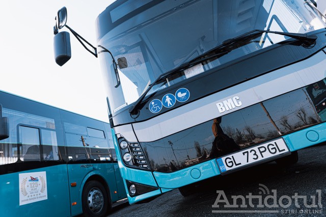 Călătoria cu autobuzul Transurb va fi diferită. Măsurile de relaxare vor aduce reguli noi în transportul public
