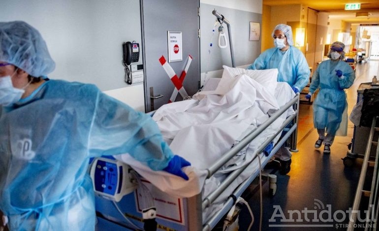 Secția ATI Covid de la Spitalul Județean Galați este plină cu pacienți și a rămas fără medici