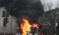 VIDEO Un autobuz în flăcări în orașul Galați