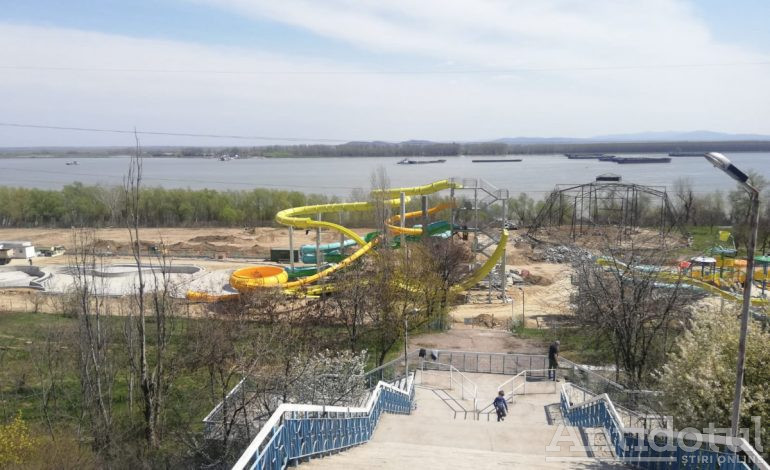 Primarul Pucheanu jură că a terminat de pus bordurile la Aquapark. Deschiderea la 1 august!