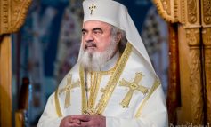 Doamne ajută.com! Patriarhul Daniel a blagoslovit Facebook-ul