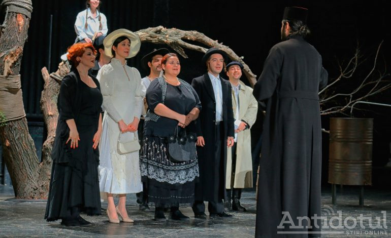 Teatrul Dramatic „Fani Tardini” reia spectacolul SALBA DRACULUI