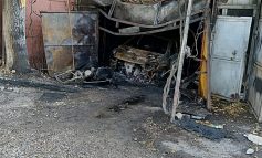 Un bărbat a murit într-un garaj cuprins de flăcări