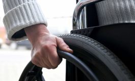 Persoanele cu dizabilități vor primi vouchere pentru echipamente, dacă vor depăși birocrația