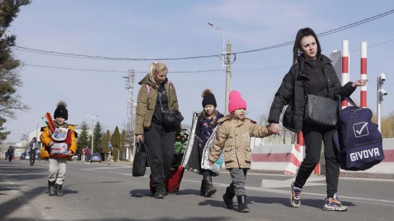 Gălățenii îi ajută pe ucraineni: se strâng fonduri, se oferă cazare și mese gratuite, sunt găzduite animalele de companie