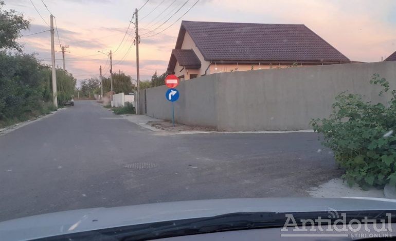 Primăria Tulucești: am constatat montarea greșită a unor indicatoare de semnalizare în comună, vă rugăm să le ignorați