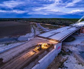 Ce dacă nu-i gata: utilizarea podului de la Brăila va fi gratuită în primii cinci ani