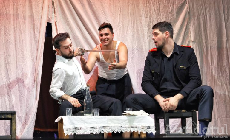 În acest weekend la Teatrul Dramatic „Fani Tardini”: O NOAPTE FURTUNOASĂ | VRABIA