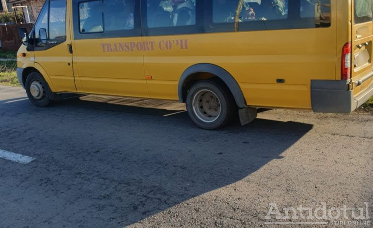 Șofer de microbuz școlar din Galați, prins beat la volan