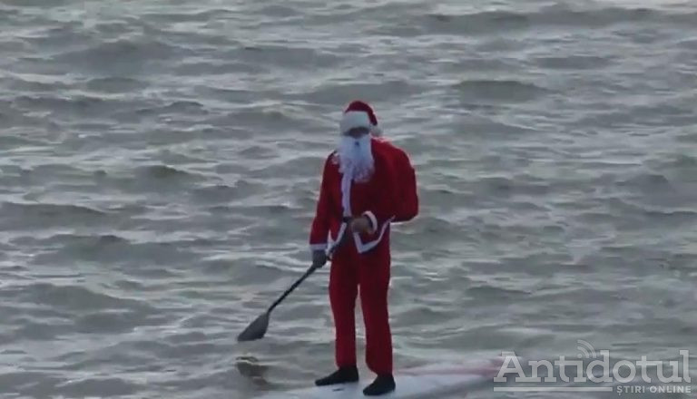 Moș Crăciun va veni la Galați pe Dunăre cu o șalupă cu 225 de reni