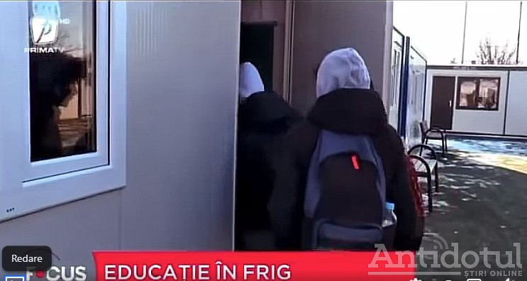 Copiii educați în frig la Schela