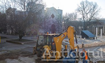 Au început lucrările pentru modernizarea piațetei de la Biserica „Greacă”. Peste 3 milioane de lei vor fi investite în următoarele 10 luni