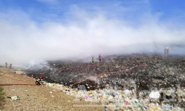 UPDATE/VIDEO Focul de la groapa de gunoi a Galațiului arde de 24 de ore. Garda de mediu face verificări