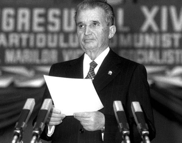După 20 de ani, rămîne o întrebare: se futea mai bine pe timpul lui Ceauşescu?