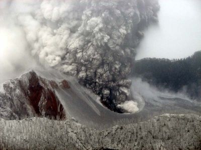 Din cauza norului de cenuşă vulcanică, antidotul.ro îşi suspendă activitatea pe termen nelimitat