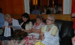 Canapeaua cu matracurci protestează pentru organigrama lui Melinte