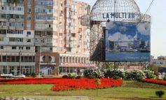Galați - orașul roșu, acum și cu floricele roșii