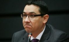 Victor Ponta e pe moarte, de s-a apucat să dea de pomană la toată lumea