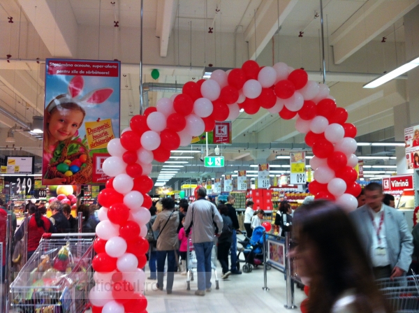 Kaufland – un supermarket îngrămădit