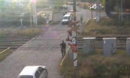 Video cu fratele unui comisar șef din Brăila aruncîndu-se în fața trenului