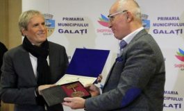 Lui Michael Bolton i-a fost confiscată în aeroport cheia orașului Galați