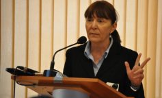 Monica Macovei a început prost la Galați, cu sluga traseistă Mihai Alin