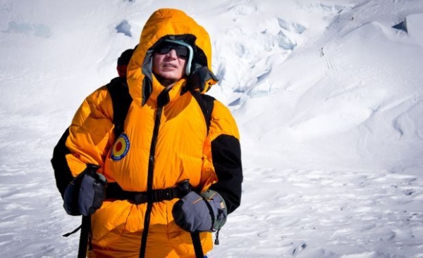 Alpinistul Tiberiu Pintilie este cel mai fericit țepuit de Primărie