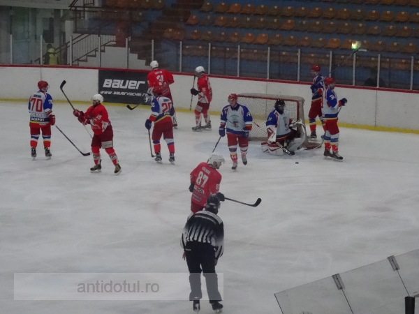 Jucătorii de la Dunărea s-au reapucat de hochei: 7-1 cu Progym Gheorgheni! (foto)